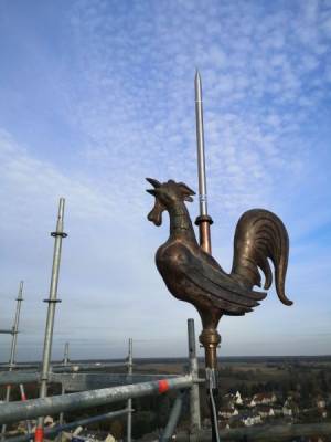 coq20remis20en20place20en20haut20du20clocher2c2020c3a020fay2c202520novembre202020_original